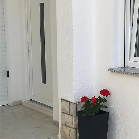 Irena 3 Apartment