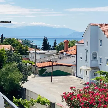 Irena 3 شقة دْغاماي