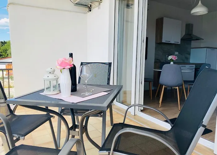 Irena 3 Apartamento Dramalj